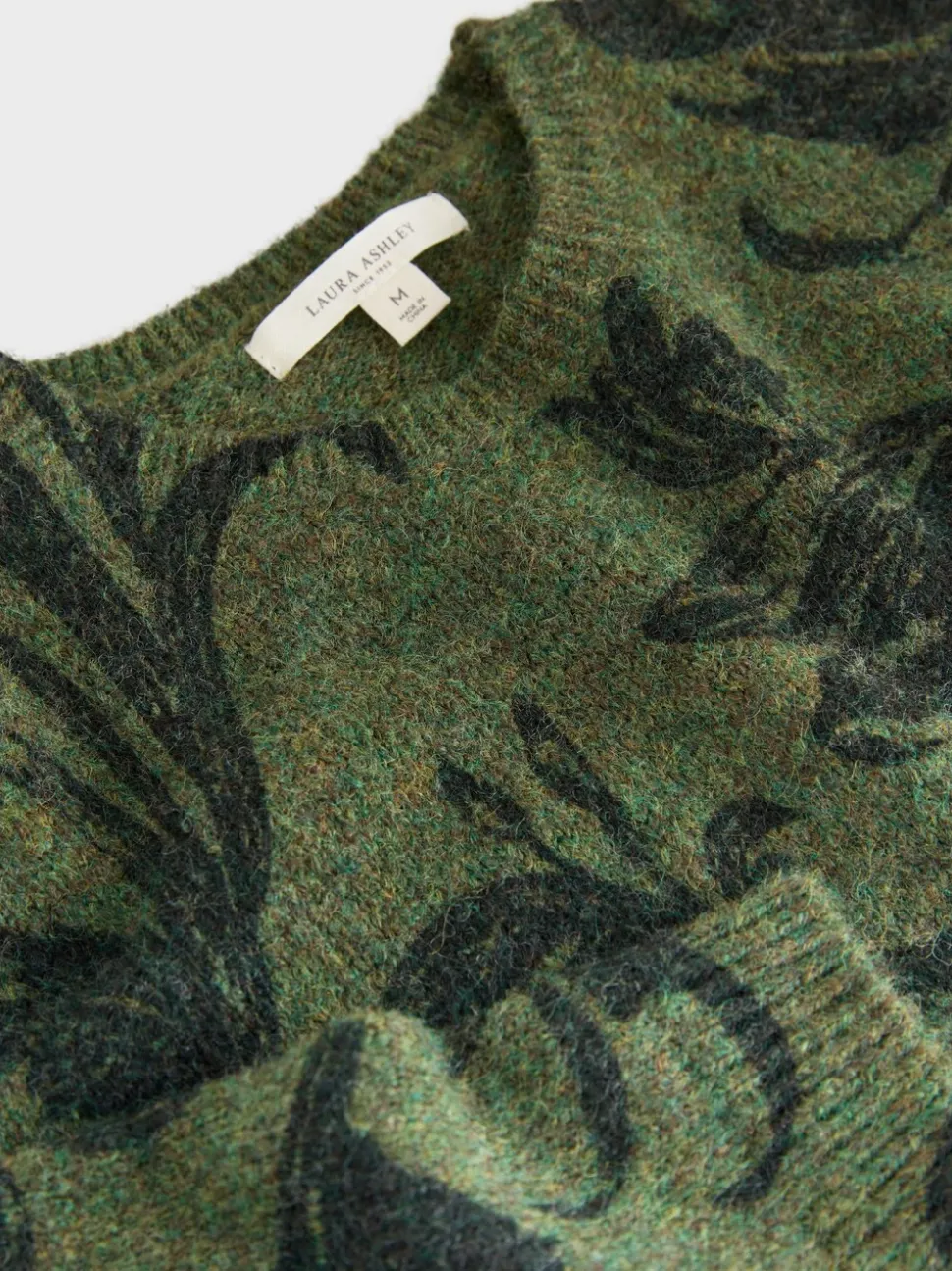 Laura Ashley Pull Col rond avec une touche de laine