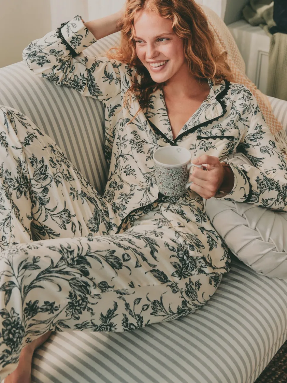 Laura Ashley pyjama boutonné en viscose