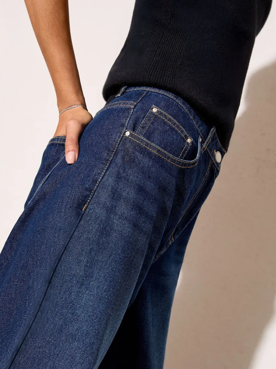 Lave-vaisselle foncé - Friends Like These Jeansample décontracté