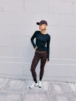 Legging Never Fully Dressed