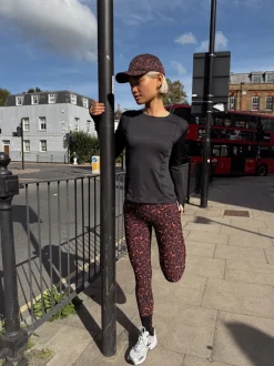 Legging Never Fully Dressed