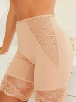 Lipsy Shaping Tummy Control and Thigh Smoothing Shorts (Short de contrôle du ventre et de lissage des cuisses)