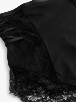 Lipsy Taille haute Shaping Lace Trim Noir Knickers