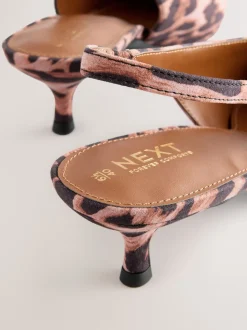 Léopard - Chaussures à talons chaton à bride arrière et bout pointu