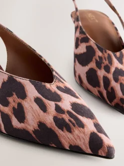 Léopard - Chaussures à talons chaton à bride arrière et bout pointu