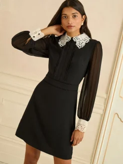 Love & Roses robe courte à col en dentelle
