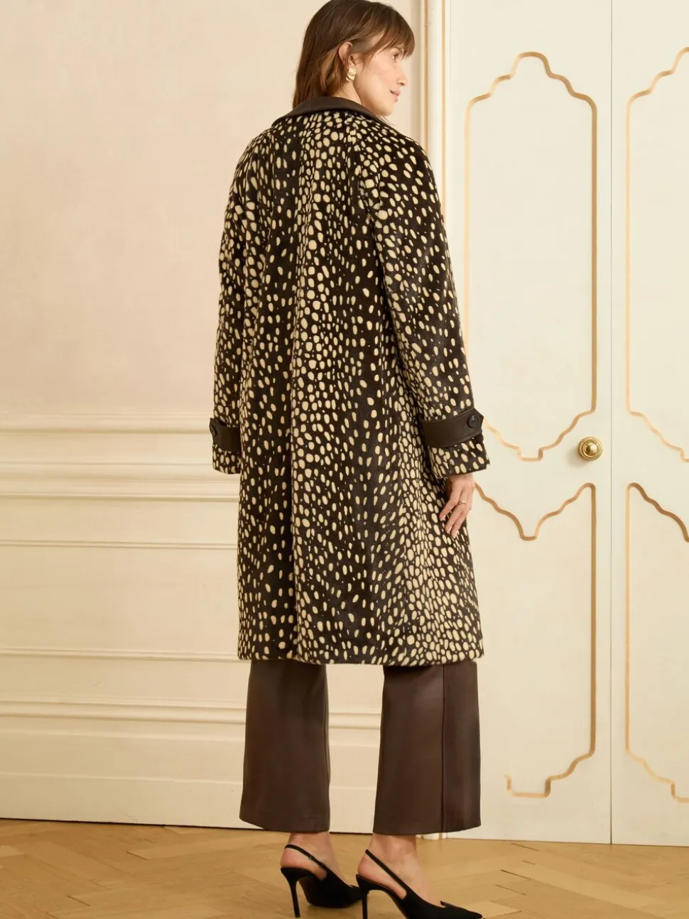 Manteau Love & Roses en fausse fourrure imprimé dalmatien avec col en similicuir