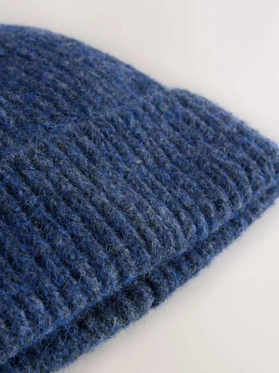 marine - Bonnet côtelé contenant de la laine