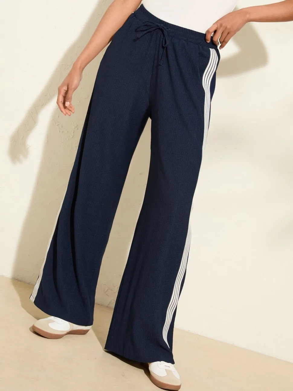 marine - Friends Like These Effet froissé Pantalon ample en jersey