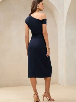 marine - Lipsy Robe mi-longue à taille froncée et à épaules découvertes