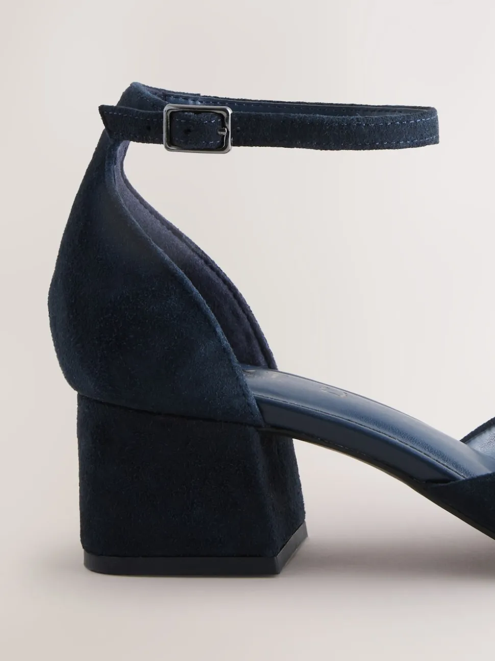 Marine Suede - Chaussures à talons carrés avec embout