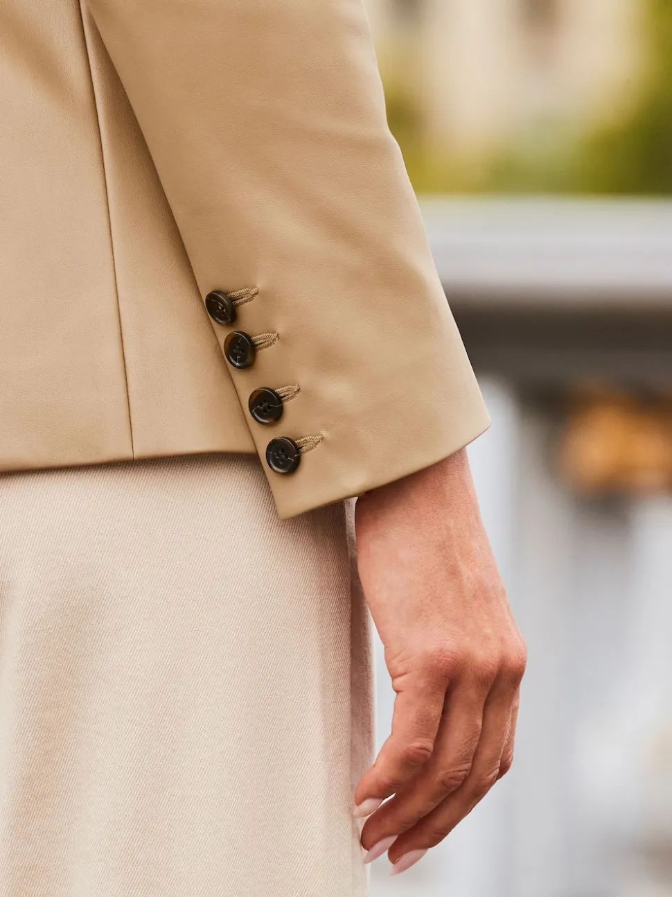 Marron - Blazer en similicuir Sosandar