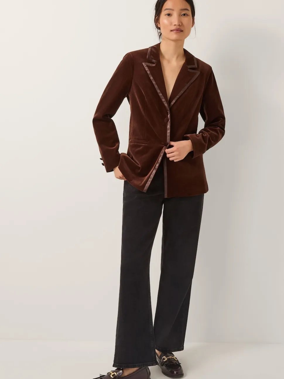 Marron - Blazer Monsoon Mila en velours à simple boutonnage