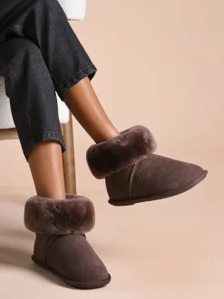 Marron - Chaussons Just Sheepskin Albery en peau de mouton pour femme