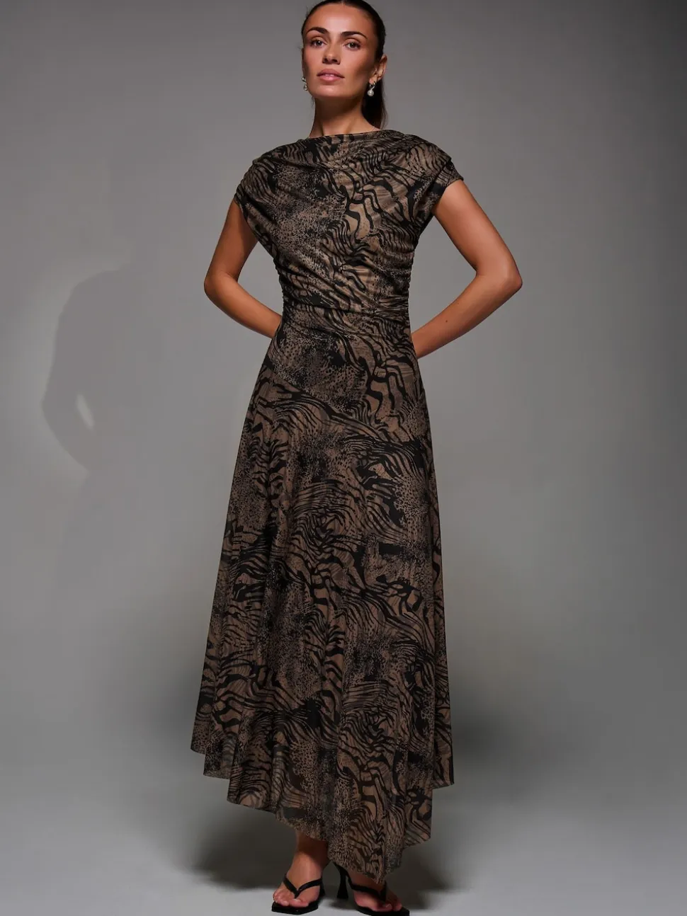 Marron - Jolie Moi Robe Midaxi asymétrique drapée à col coupé