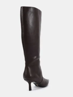 Marron - Novo Bottes au genou pointues à talon aiguille mi-hautes Grateful Wide Fit