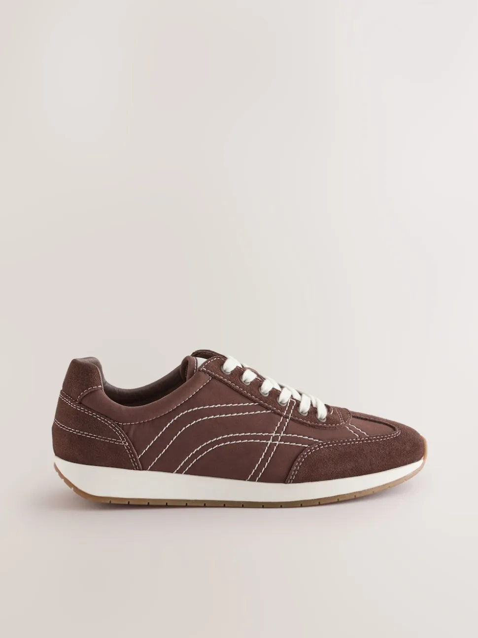 Marron chocolat - Baskets à lacets Forever Comfort® à empiècements