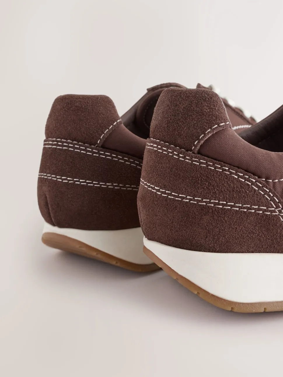 Marron chocolat - Baskets à lacets Forever Comfort® à empiècements