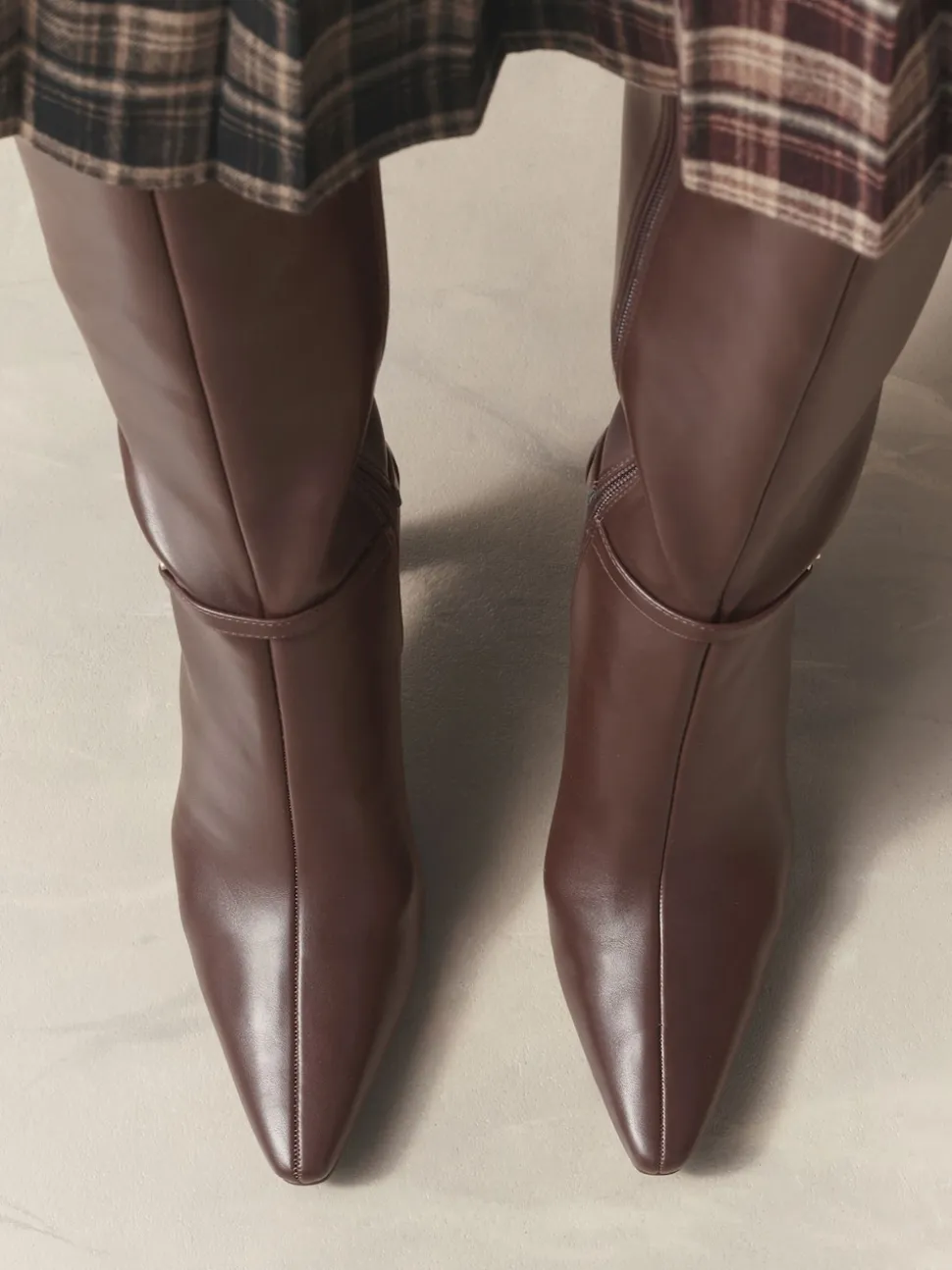 Marron chocolat - Bottes à talons Forever Comfort® à talons hauts avec finitions matérielles