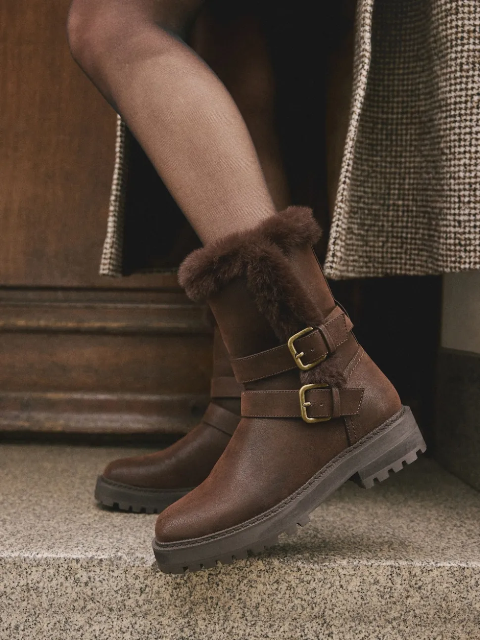 Marron chocolat - Bottines Forever Comfort® doublées de fausse fourrure à double boucle