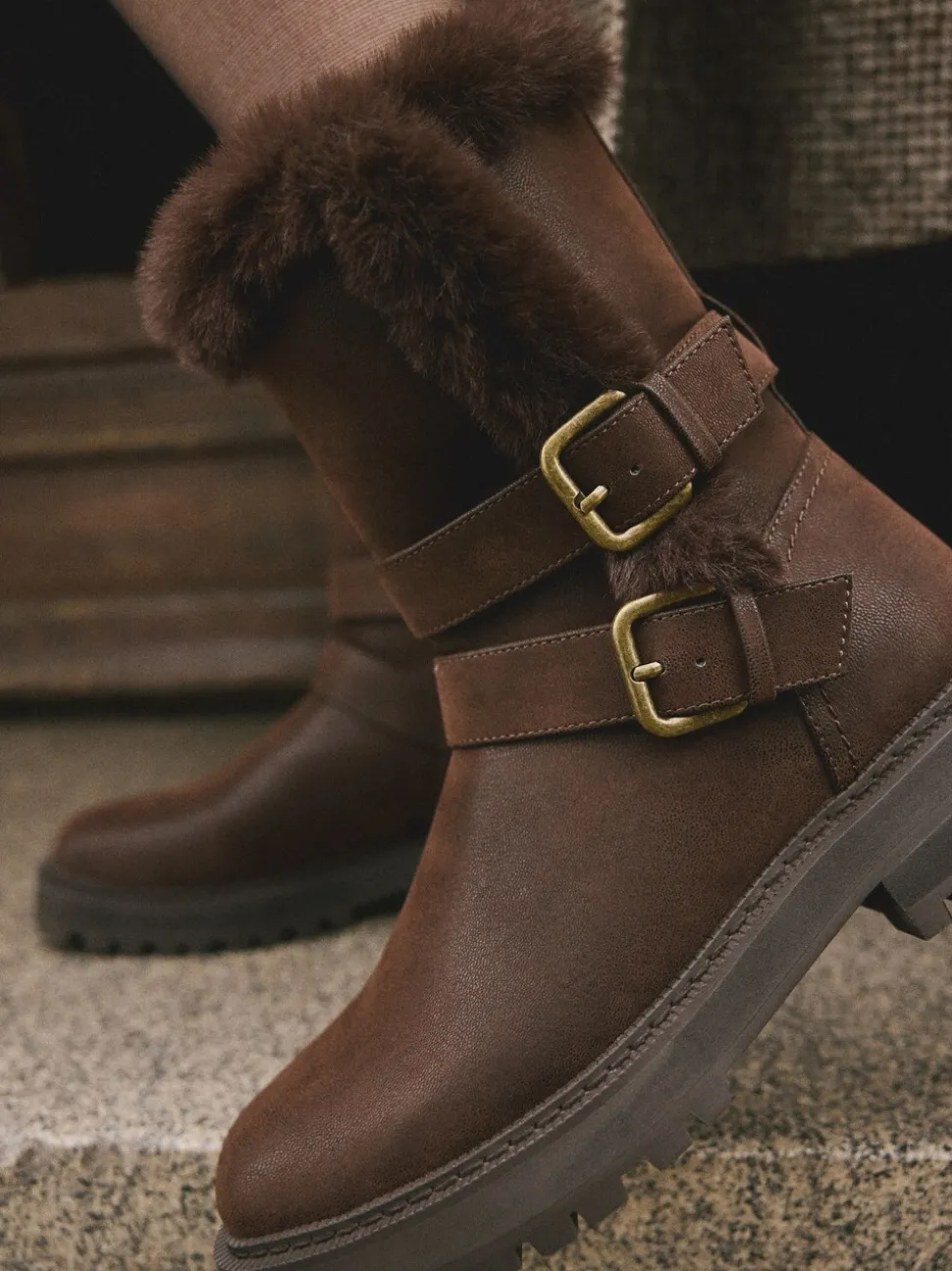 Marron chocolat - Bottines Forever Comfort® doublées de fausse fourrure à double boucle
