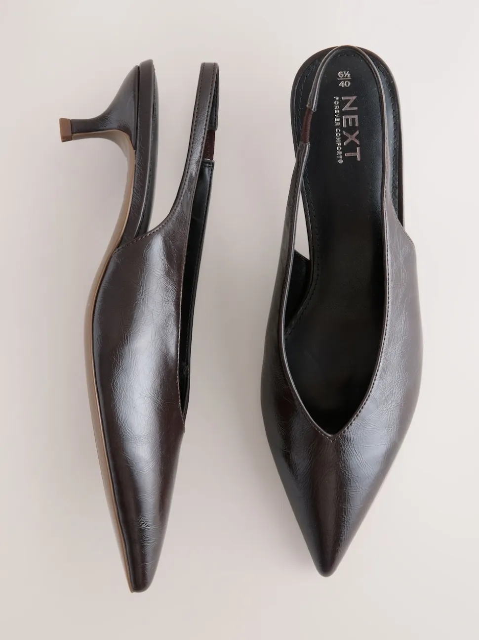 Marron chocolat - Chaussures à talons chaton à bride arrière et bout pointu
