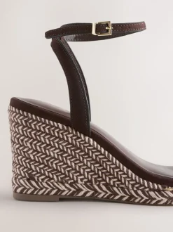 Marron chocolat - Espadrilles à bout carré et talons compensés