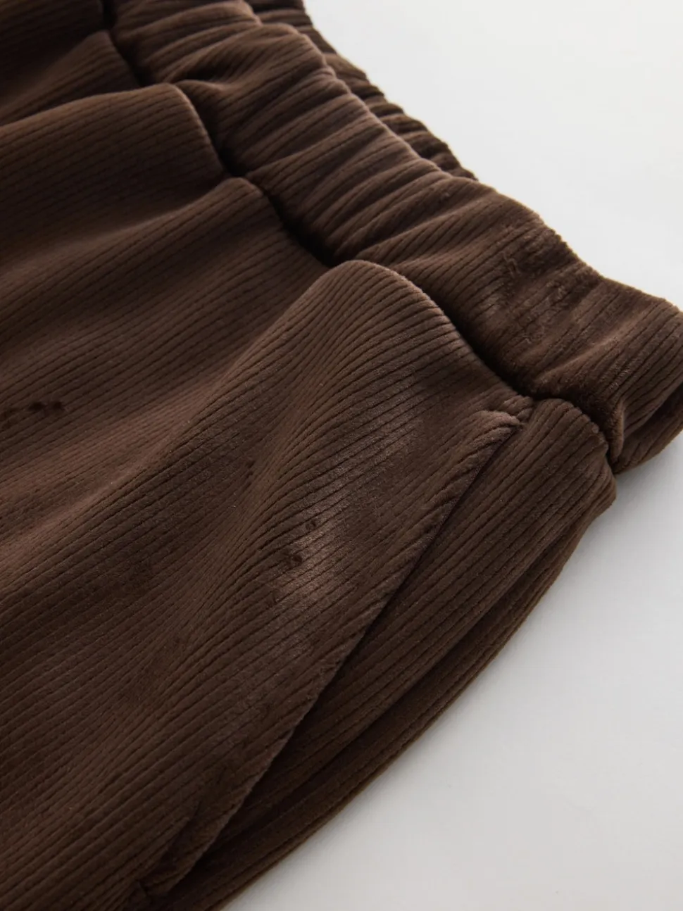 Marron chocolat - Pantalons en velours côtelé doux à jambe large