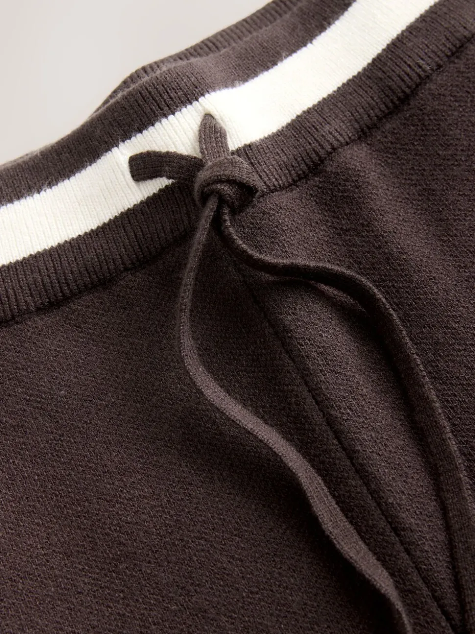 Marron chocolat - Pantalon de Joggings compact et confortable à Jambe large à liserés