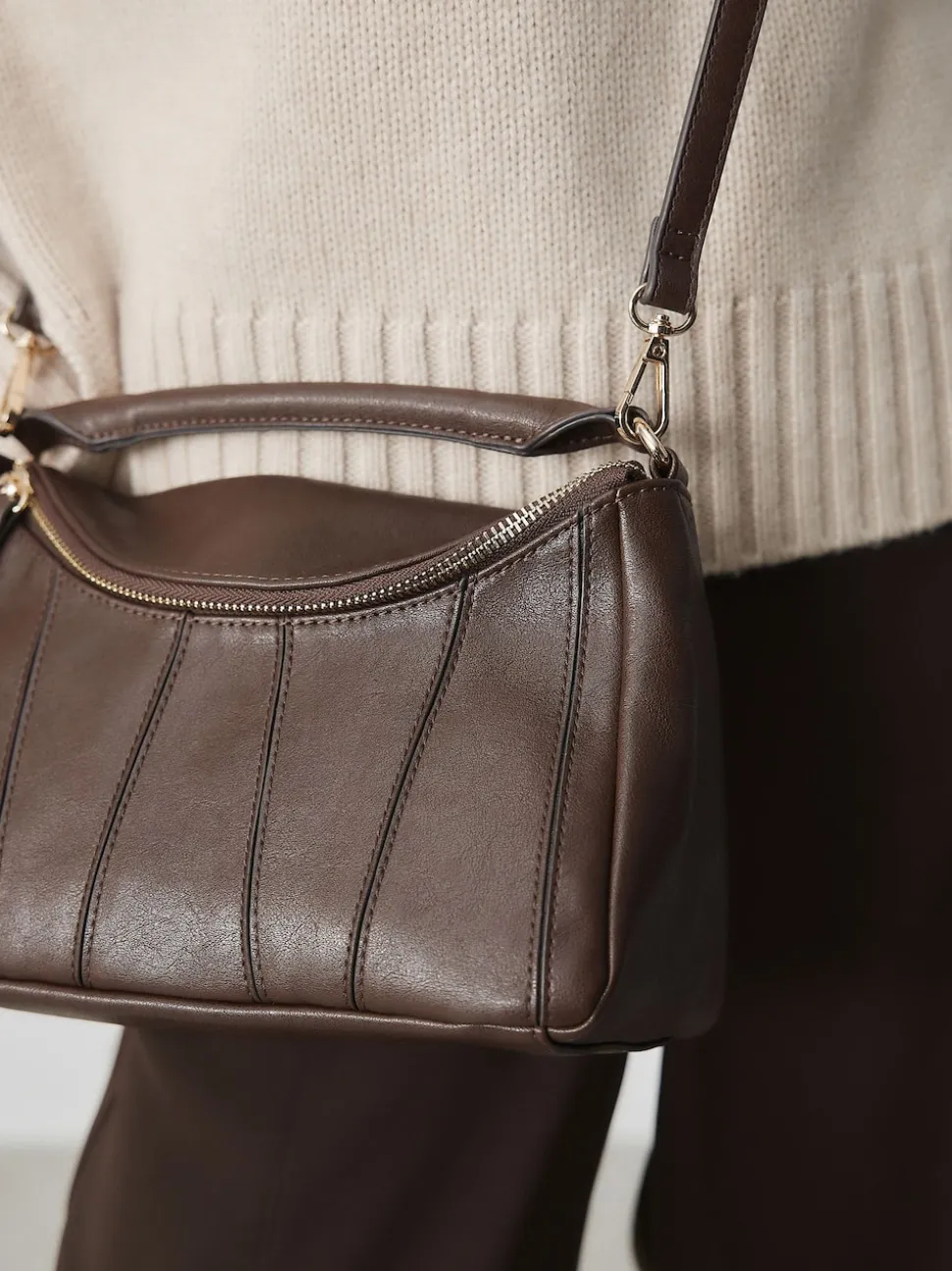 Marron chocolat - Sac à bandoulière à empiècement