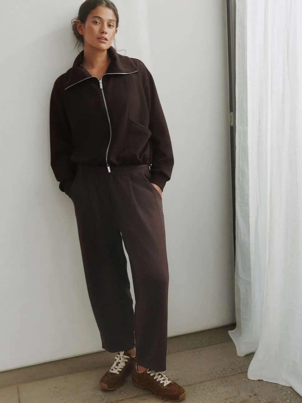 Marron chocolat - soi-même. Jogging Barrell Leg