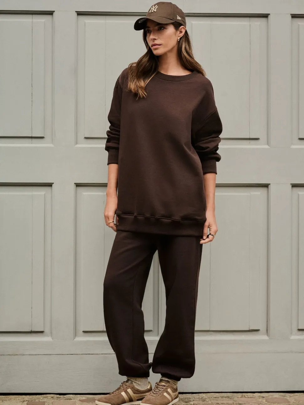 Marron chocolat - Sweat-shirt long Essentiels coupe décontractée avec poches