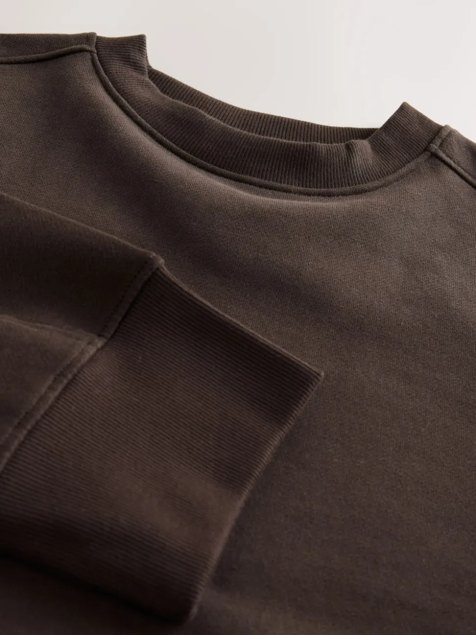Marron chocolat - Sweat-shirt côtelé à manches longues et col rond surélevé