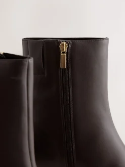 Marron chocolat en cuir - Bottines à talons Forever Comfort® avec bout ciselé