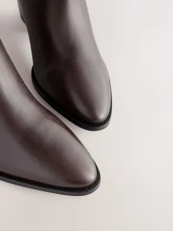 Marron chocolat en cuir - Bottines western à talons carrés