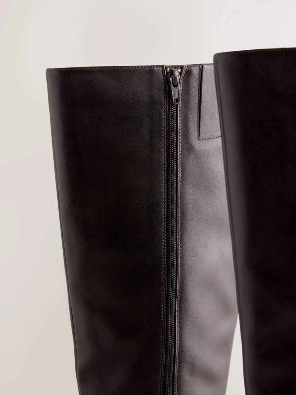 Marron chocolat en cuir - Bottes Forever Comfort® à bout plat et hauteur genou