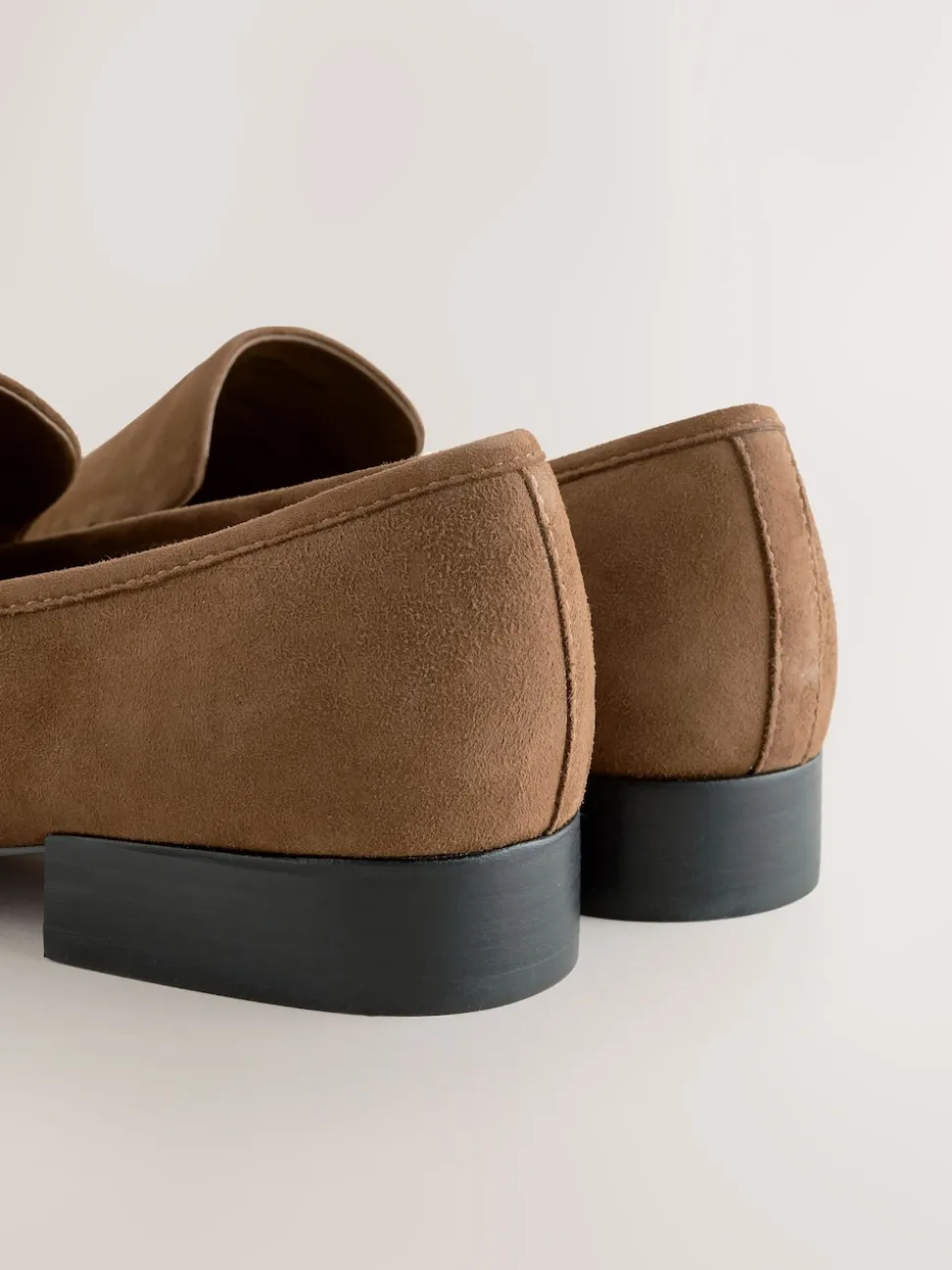 Marron fauve - Mocassins propres en daim à bout rond