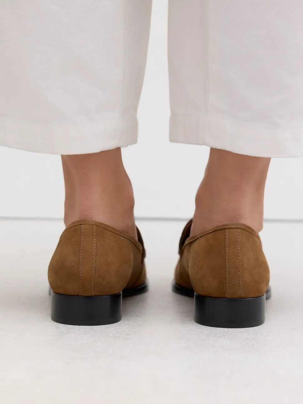 Marron fauve - Mocassins propres en daim à bout rond