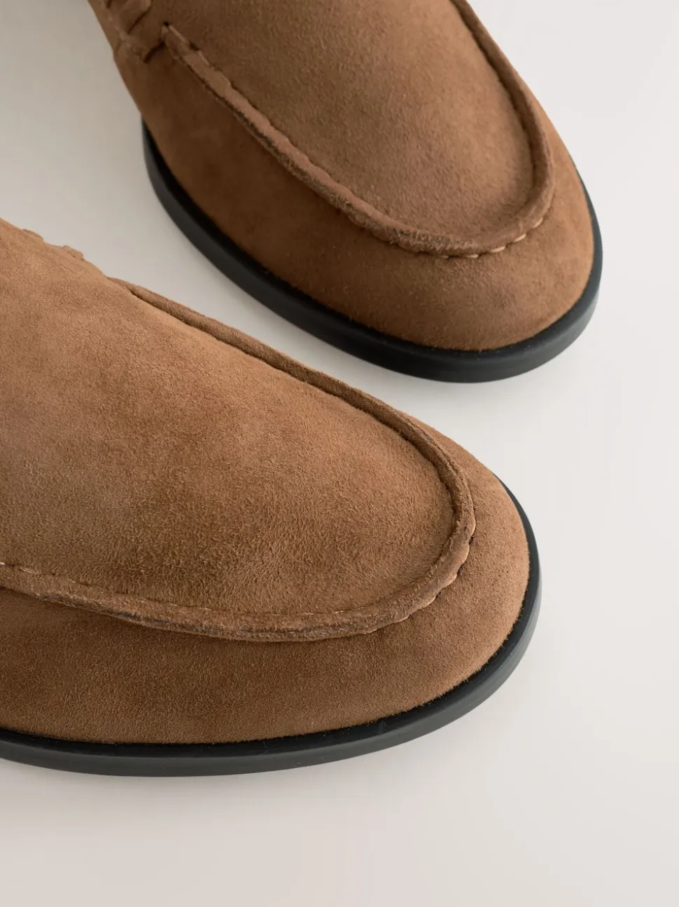 Marron fauve - Mocassins propres en daim à bout rond