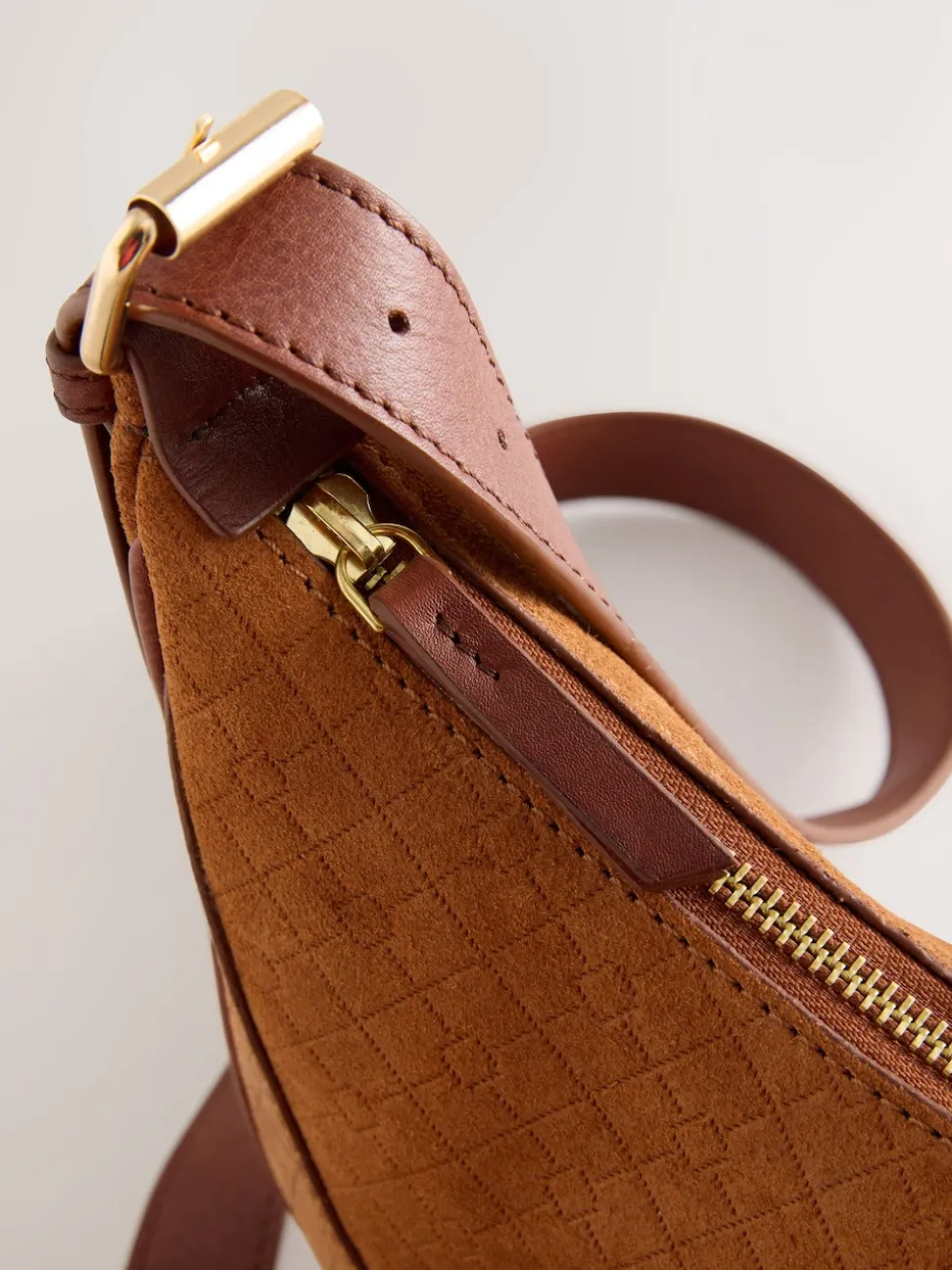 Marron fauve - Sac à bandoulière en daim