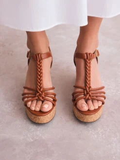 Marron fauve - Talons compensés à lanières tressées Forever Comfort®