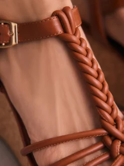 Marron fauve - Talons compensés à lanières tressées Forever Comfort®