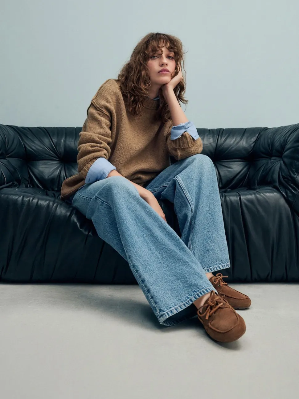 Marron fauve en daim - Chaussures bateau en cuir à bout rond