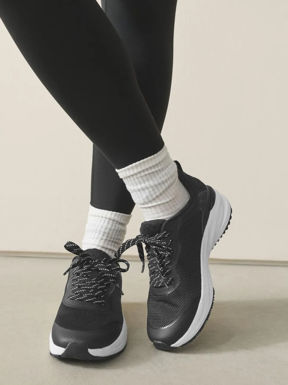 monochrome - Baskets de sport à semelle épaisse Forever Comfort®