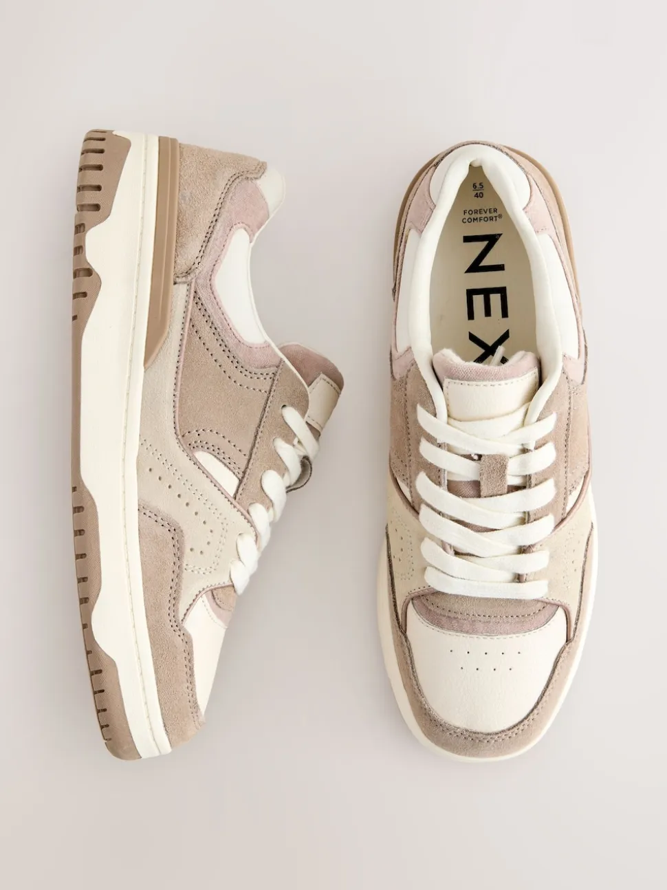 neutre - Baskets épaisses à lacets avec empiècements Forever Comfort®