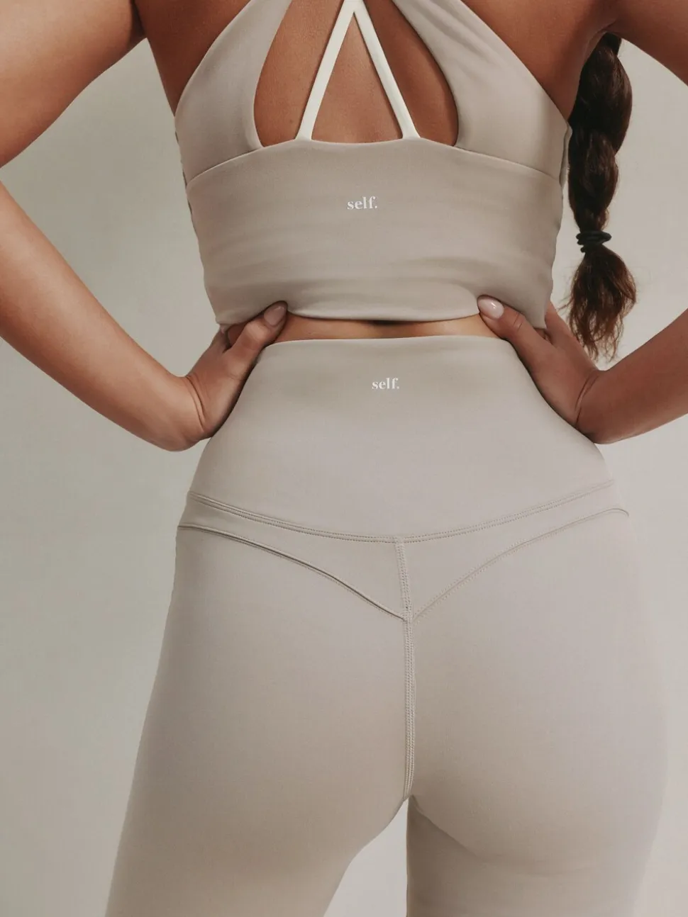 neutre - soi-même. Leggings évasés taille haute