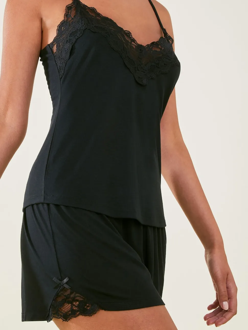 Noir - Accessorize Ensemble Pyjamas court bordé de dentelle