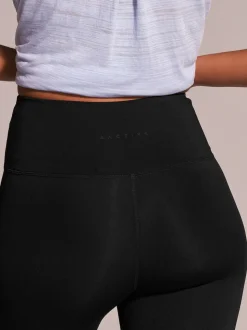 Noir - Active Capri Power Leggings