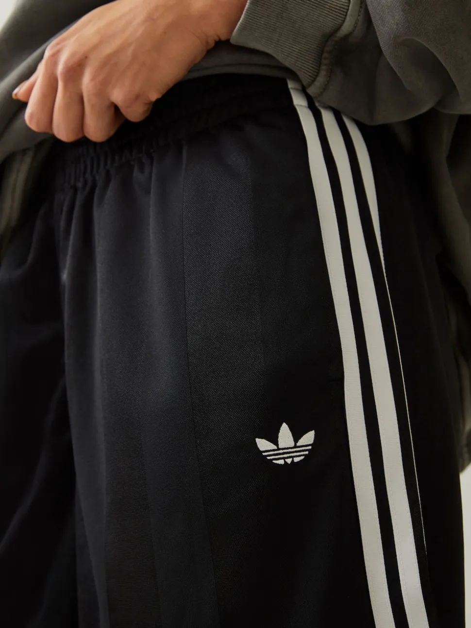 Noir - Adidas Original Short en jacquard à 3rayures