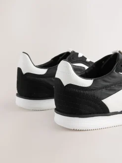 Noir - Baskets à lacets avec empiècement